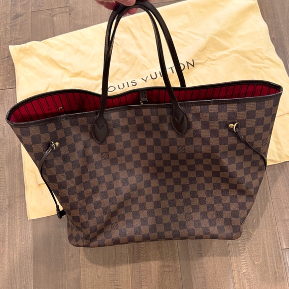 Authentic Louis Vitton Neverfull GM tote in Damier Ebene - Picture 1 of 13